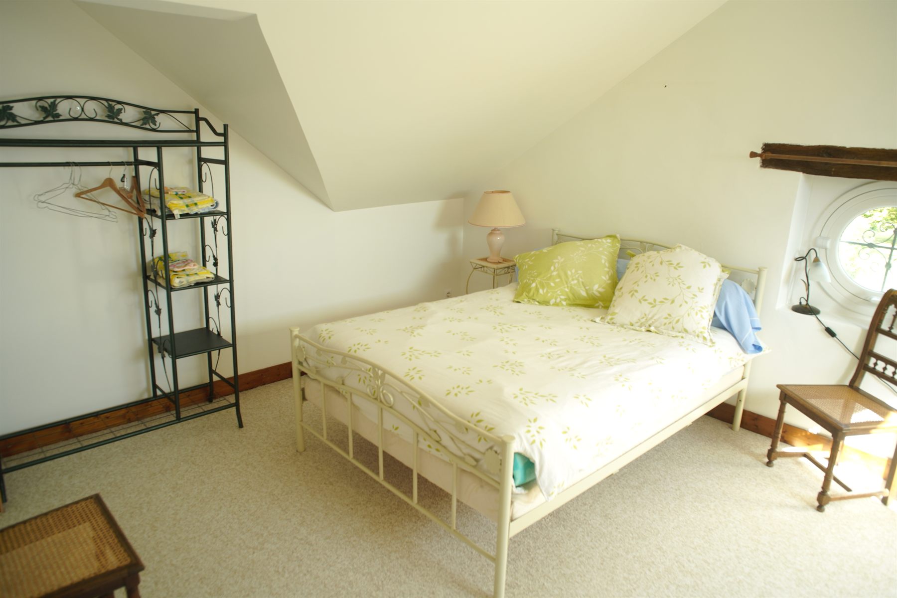 Chambre 1 des Grands Aulnes avec lit double et lit simple